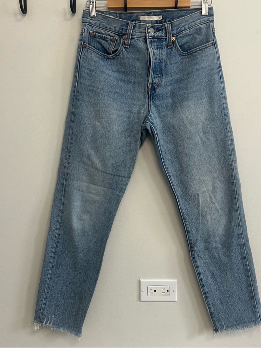 Levi’s Wedgie High Rise Straight Leg Light Blue Denim Jeans - Classic Spring
